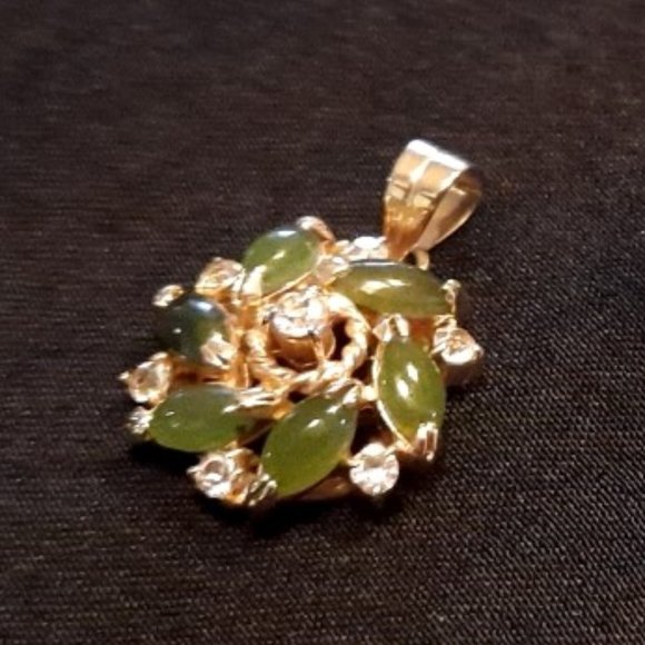 Vintage jade + rhinestone ring and pendant - Picture 4 of 4